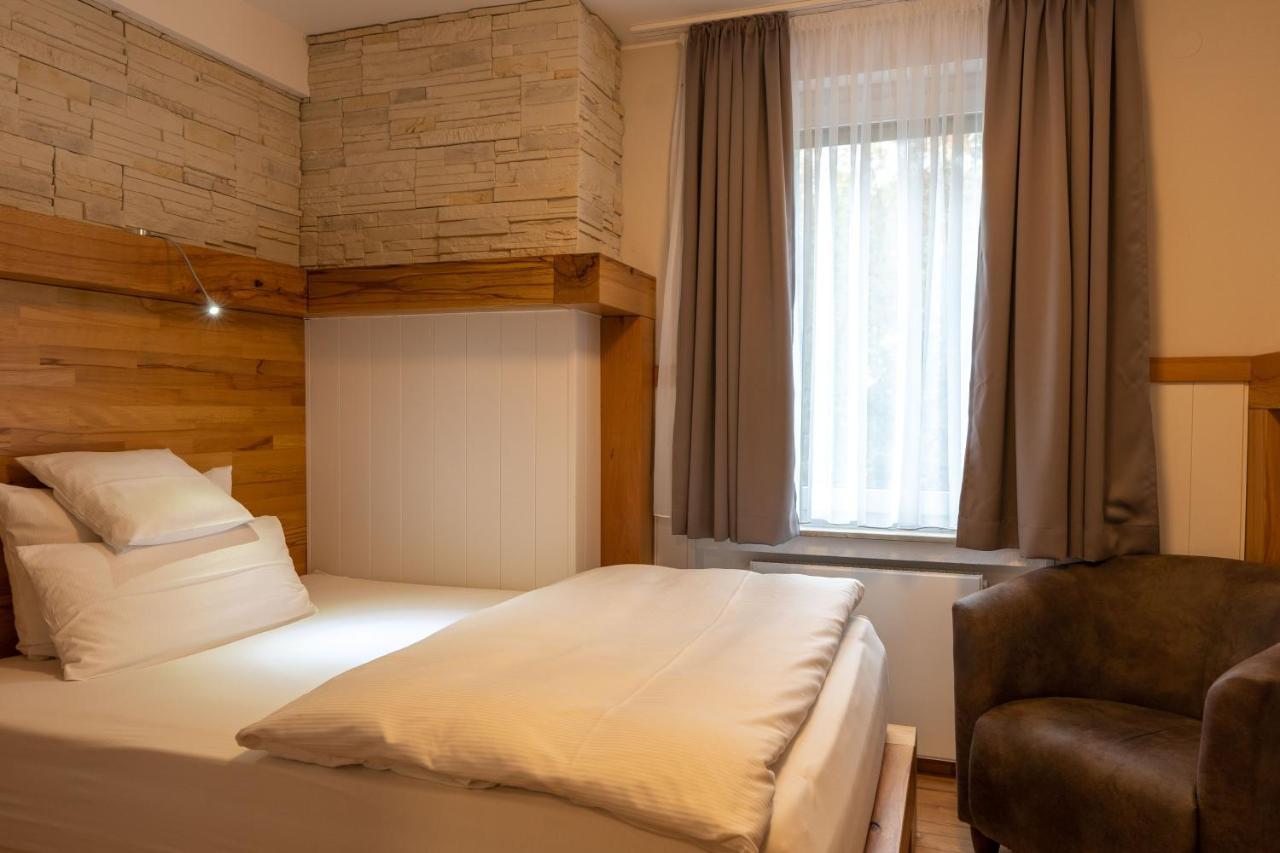 Hotel Post Mit Klimaanlage Неккарзульм Экстерьер фото