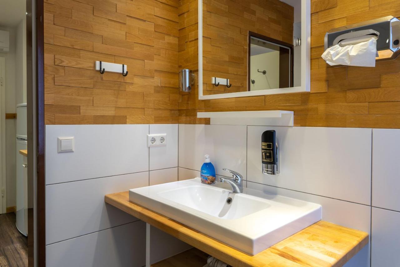 Hotel Post Mit Klimaanlage Неккарзульм Экстерьер фото