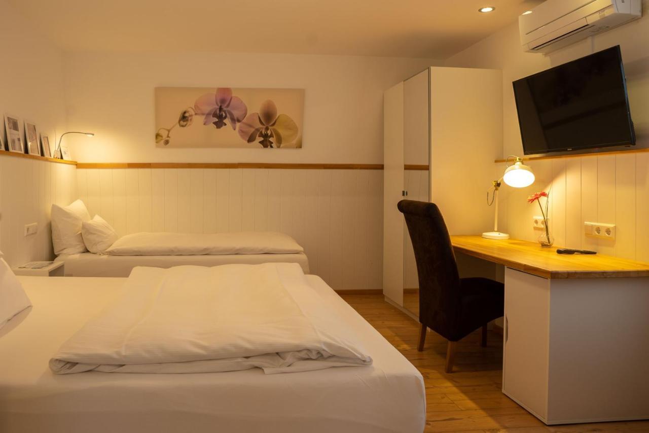 Hotel Post Mit Klimaanlage Неккарзульм Экстерьер фото