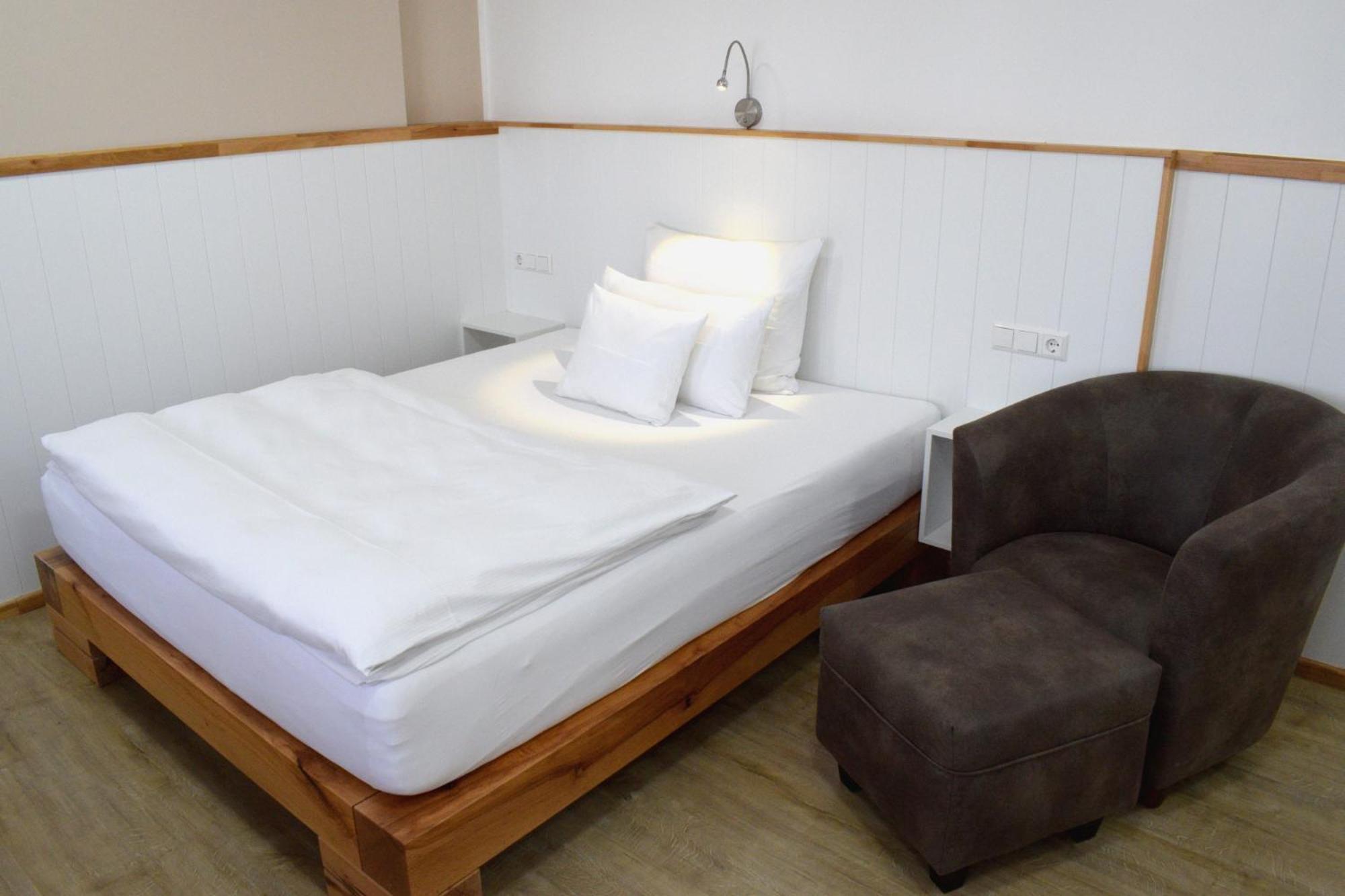 Hotel Post Mit Klimaanlage Неккарзульм Экстерьер фото