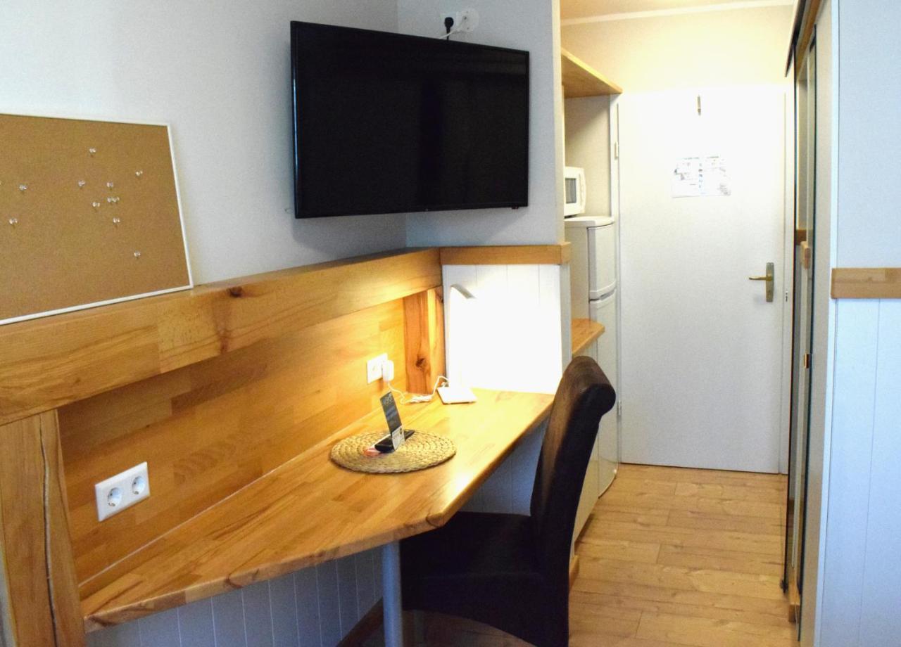 Hotel Post Mit Klimaanlage Неккарзульм Экстерьер фото